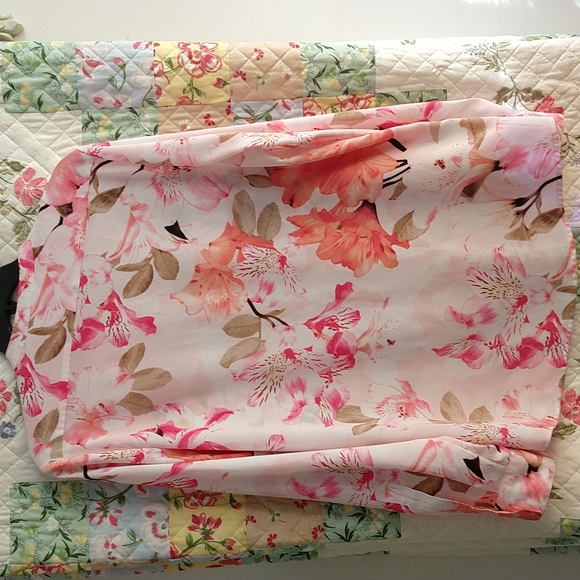 Authentic Calvin Klein Luxury Blouse - Picture 9 of 13